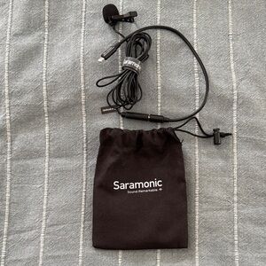 Saramonic Black Lavalier Microphone with Apple Lightning Adaptor